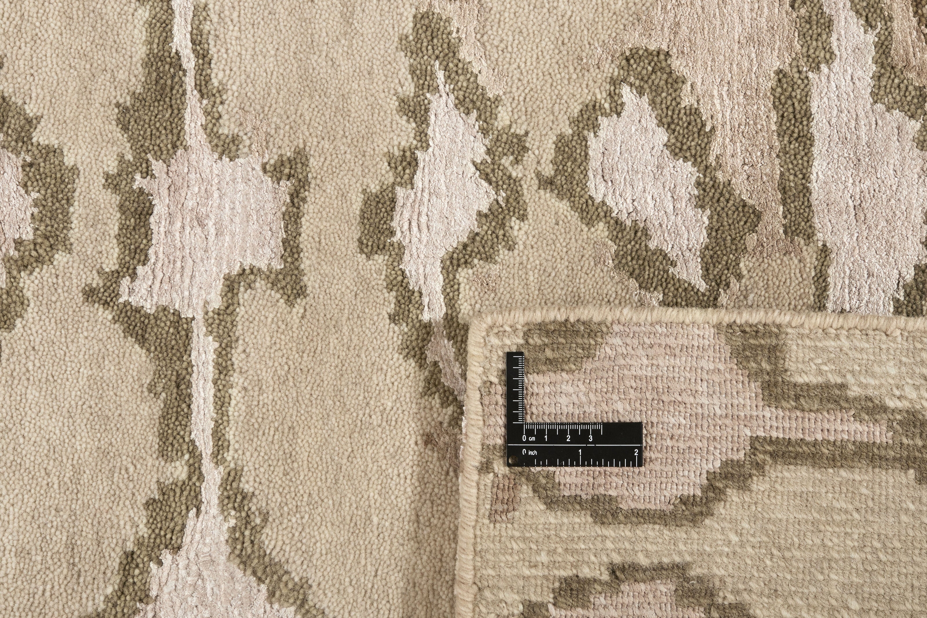 RUGS
