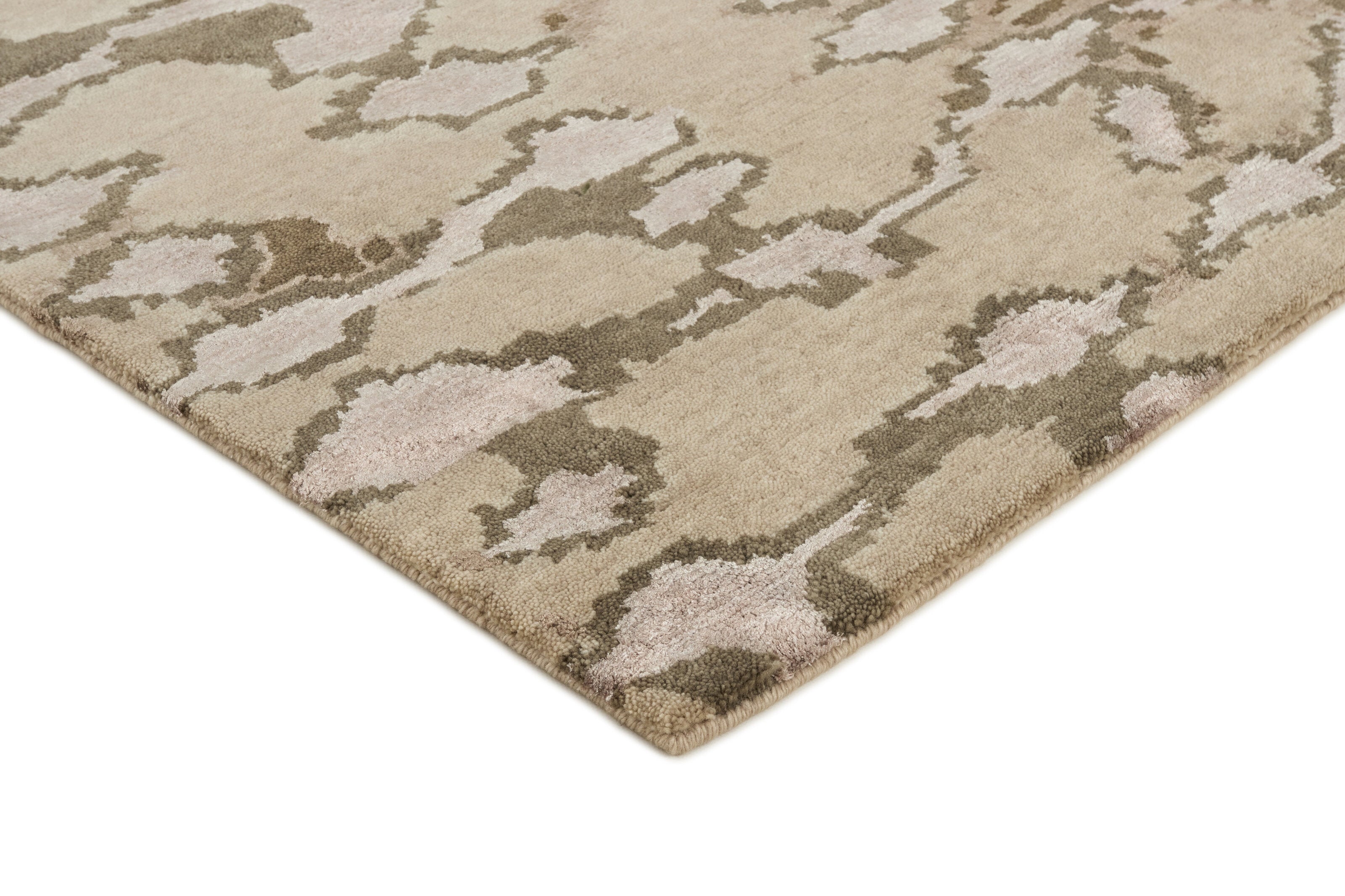 RUGS