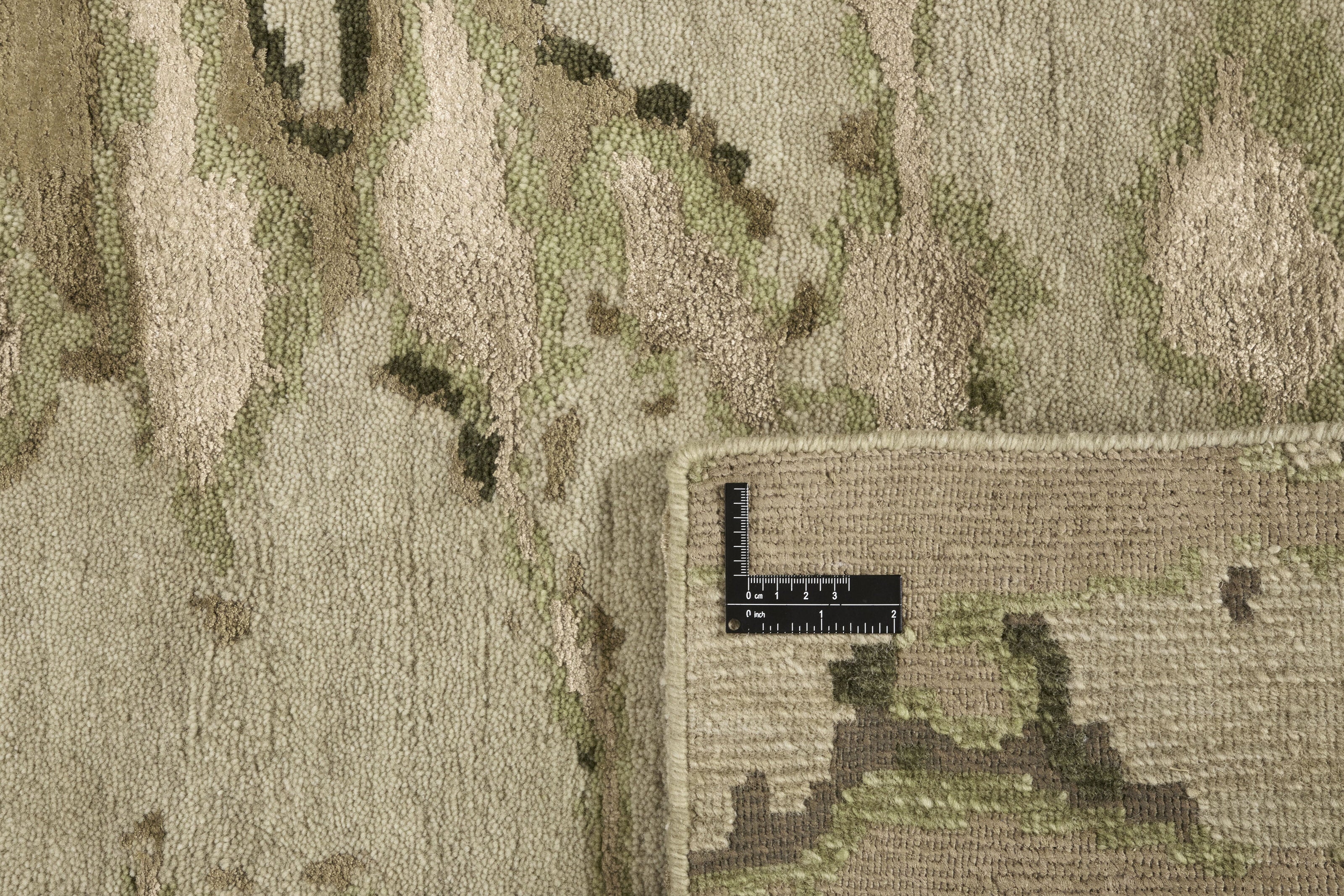 RUGS