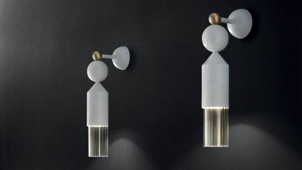 WALL LAMP