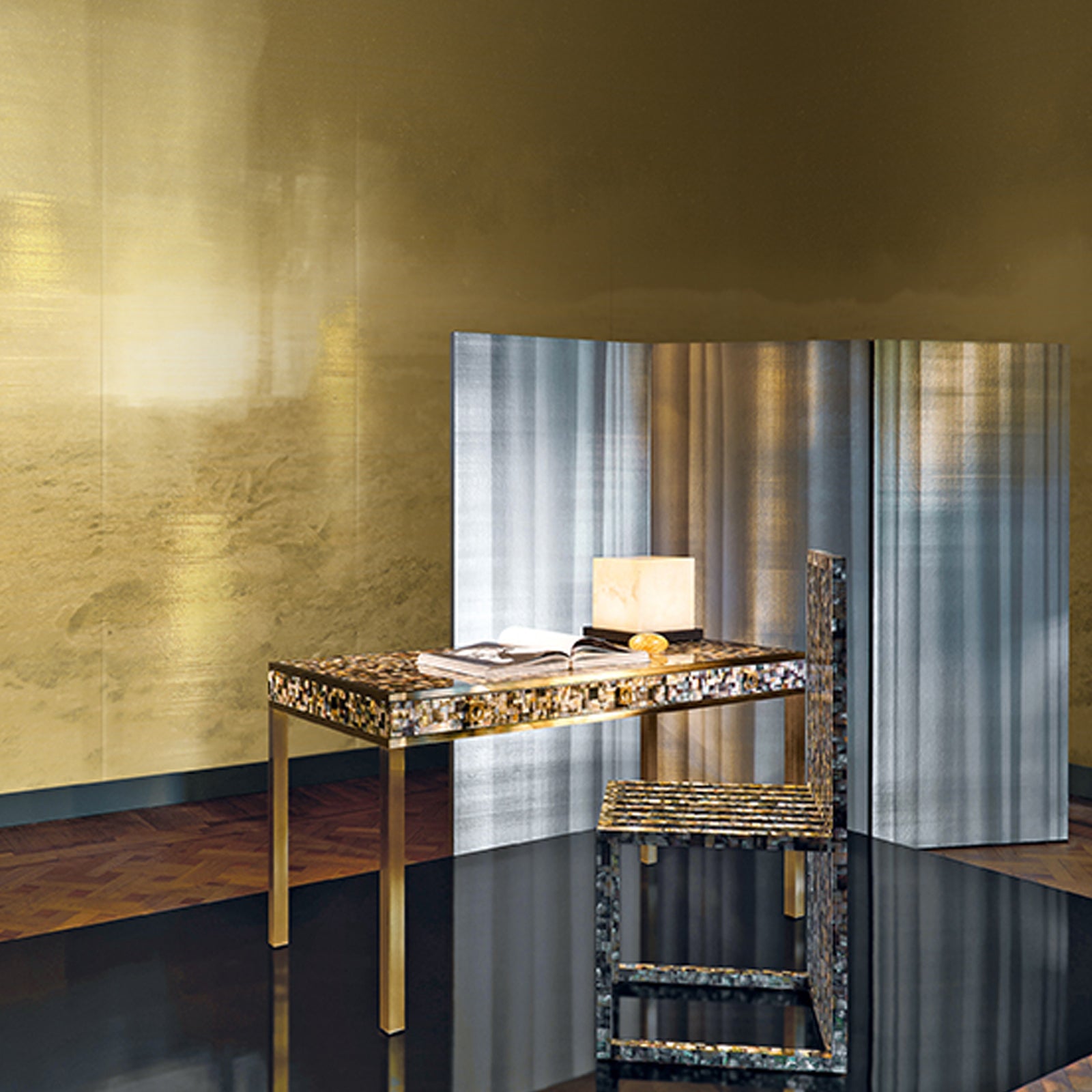 WALLCOVERING
