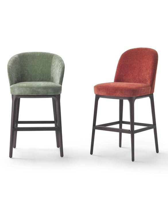 CHAIRS / STOOLS