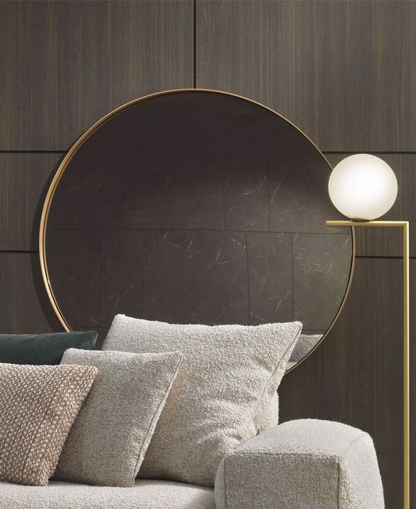BOOKSHELVES / CONSOLES / MIRRORS