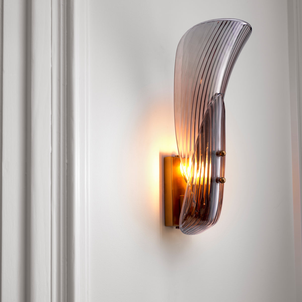 WALL LAMP