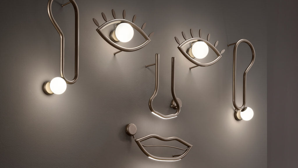 WALL LAMP