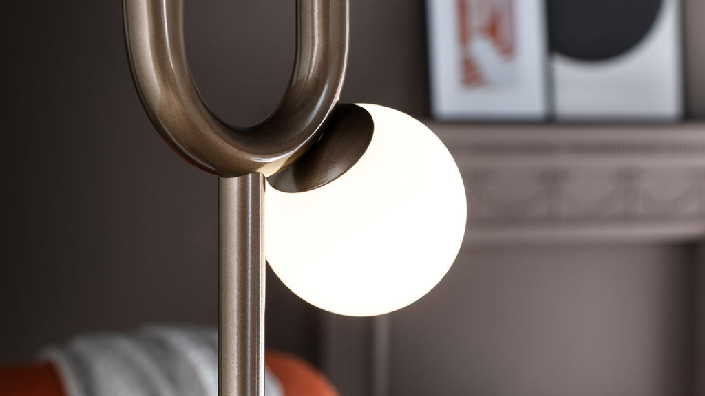 FLOOR LAMP