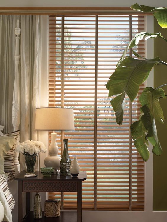 CURTAIN & BLINDS