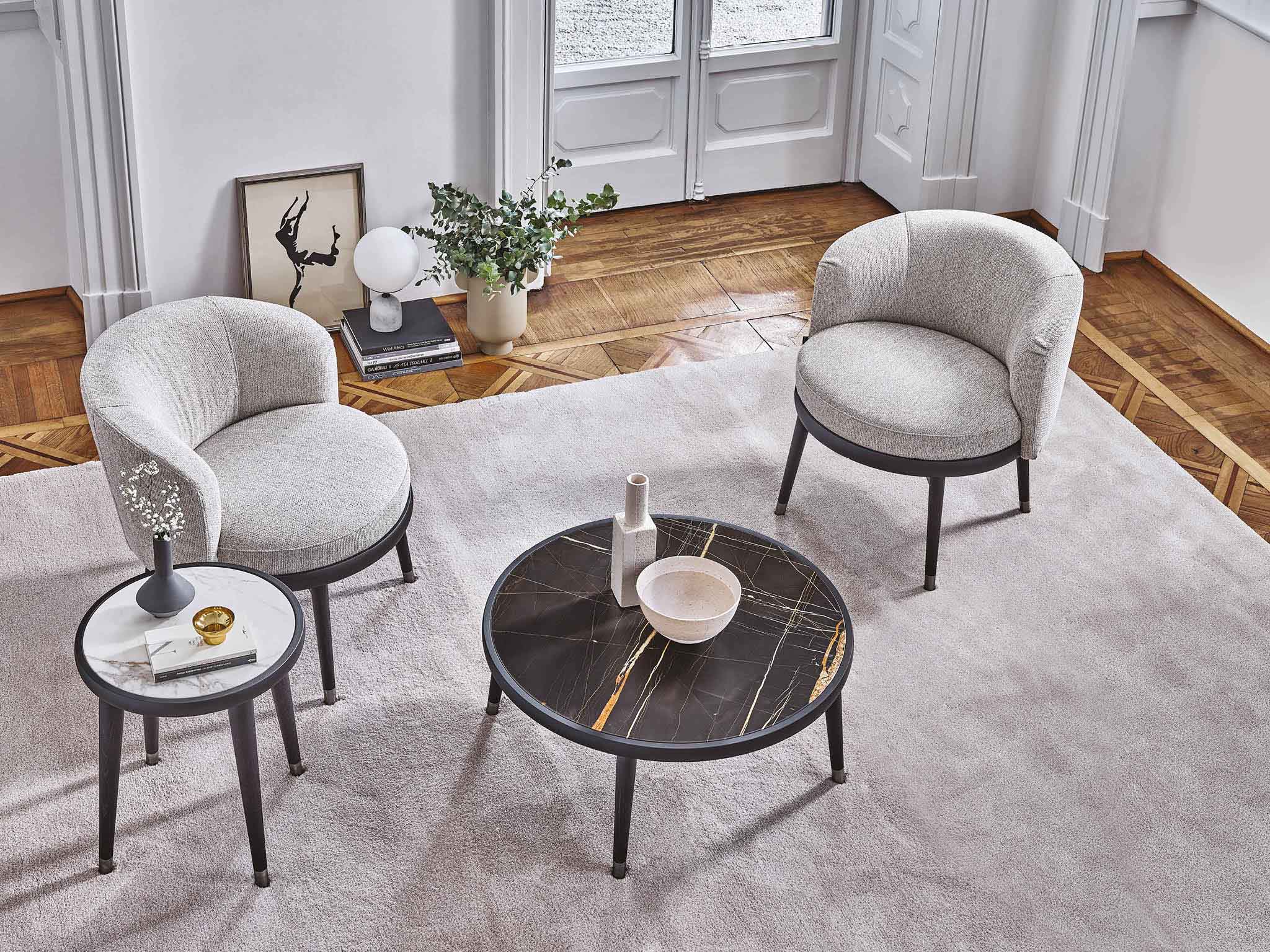 SIDE & COFFEE TABLES