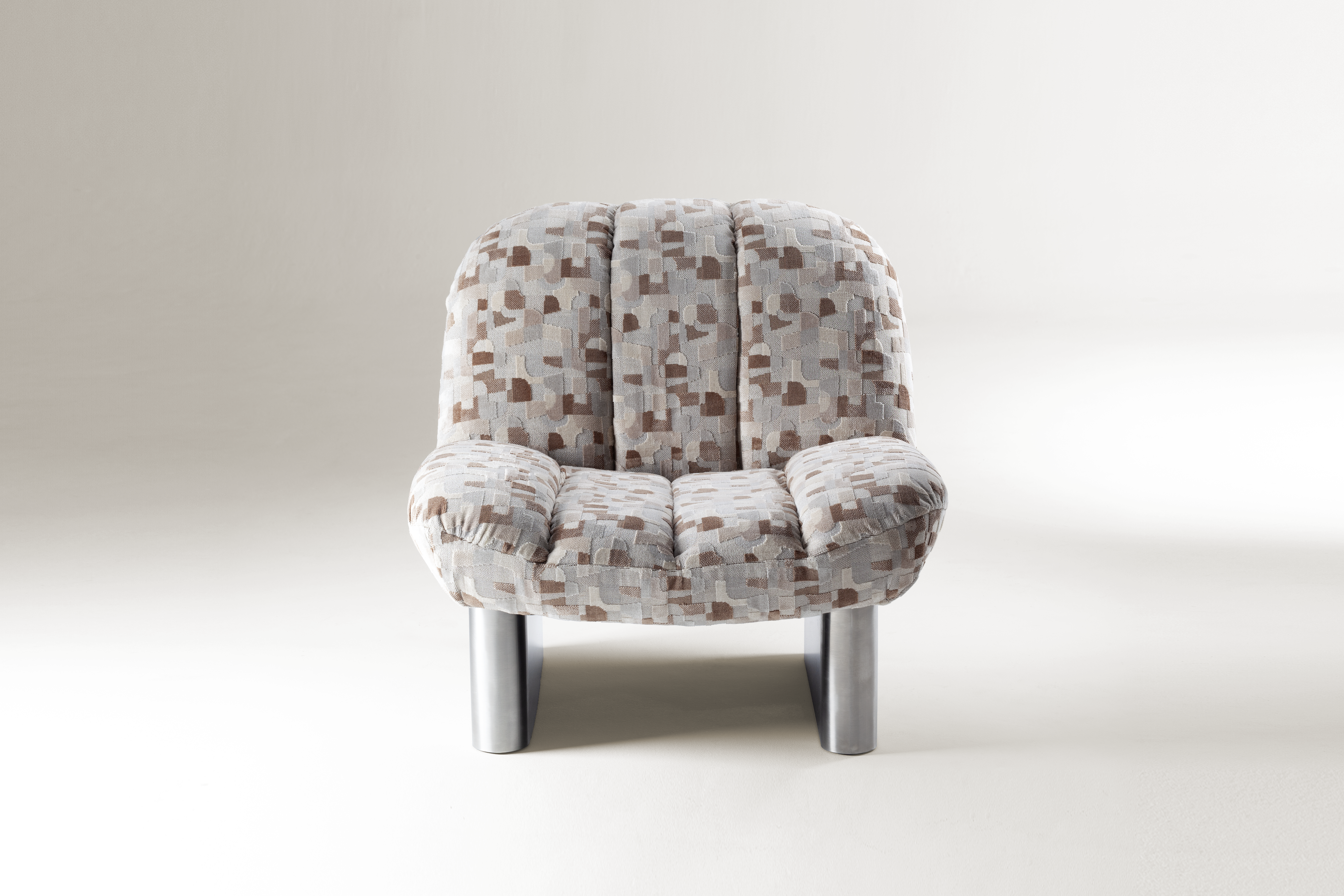LOUNGE SEATING