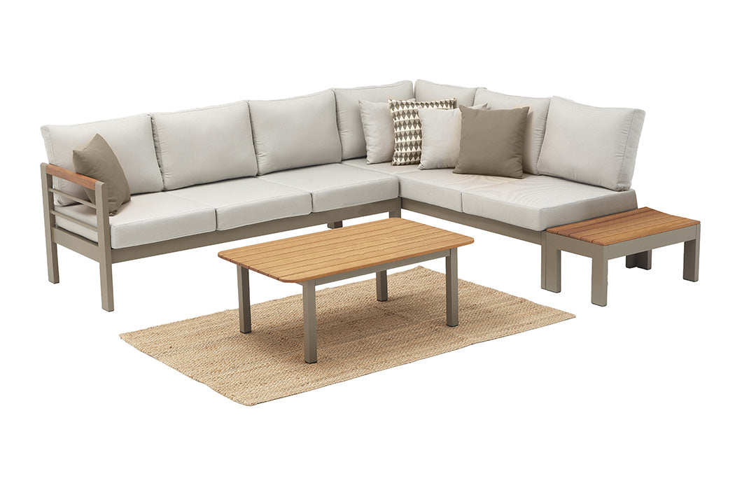 OUTDOOR SOFAS
