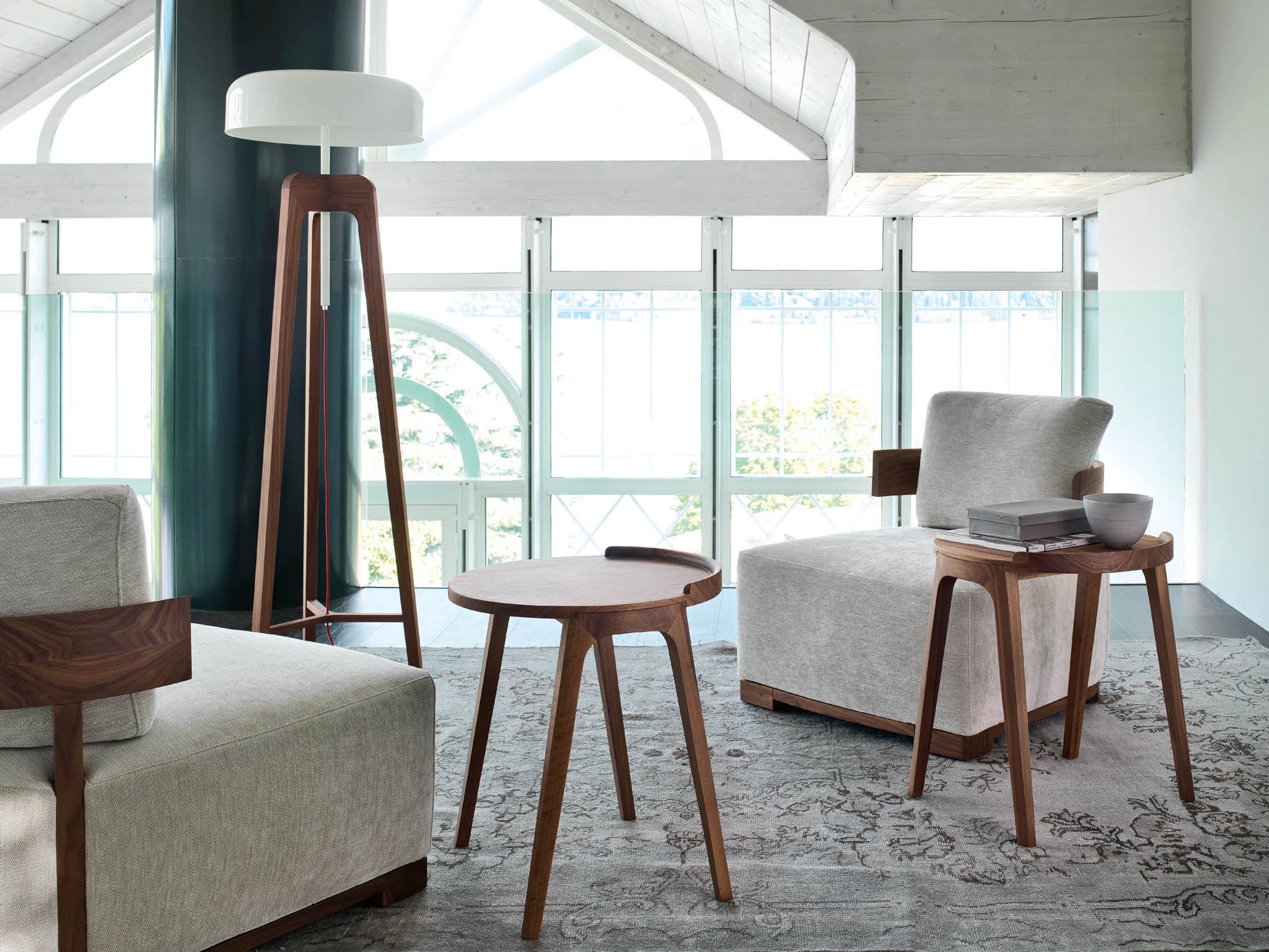 SIDE & COFFEE TABLES
