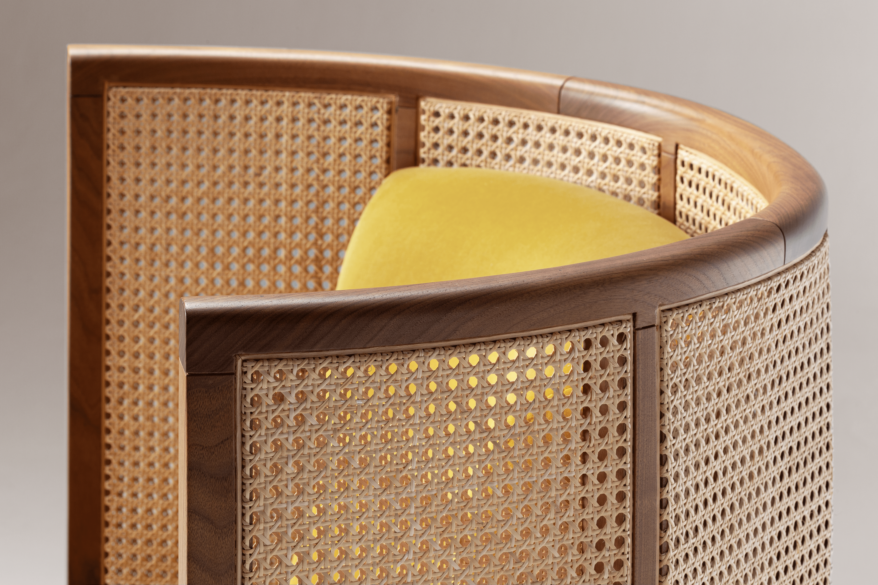 LOUNGE SEATING