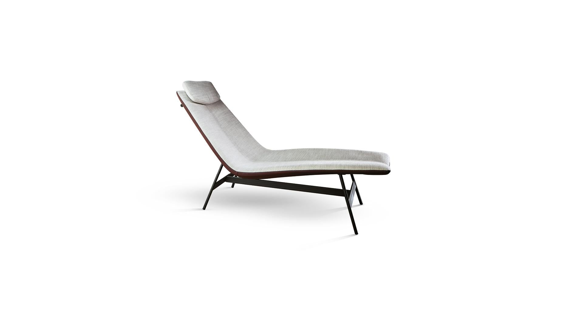 ARMCHAIRS AND POUFS