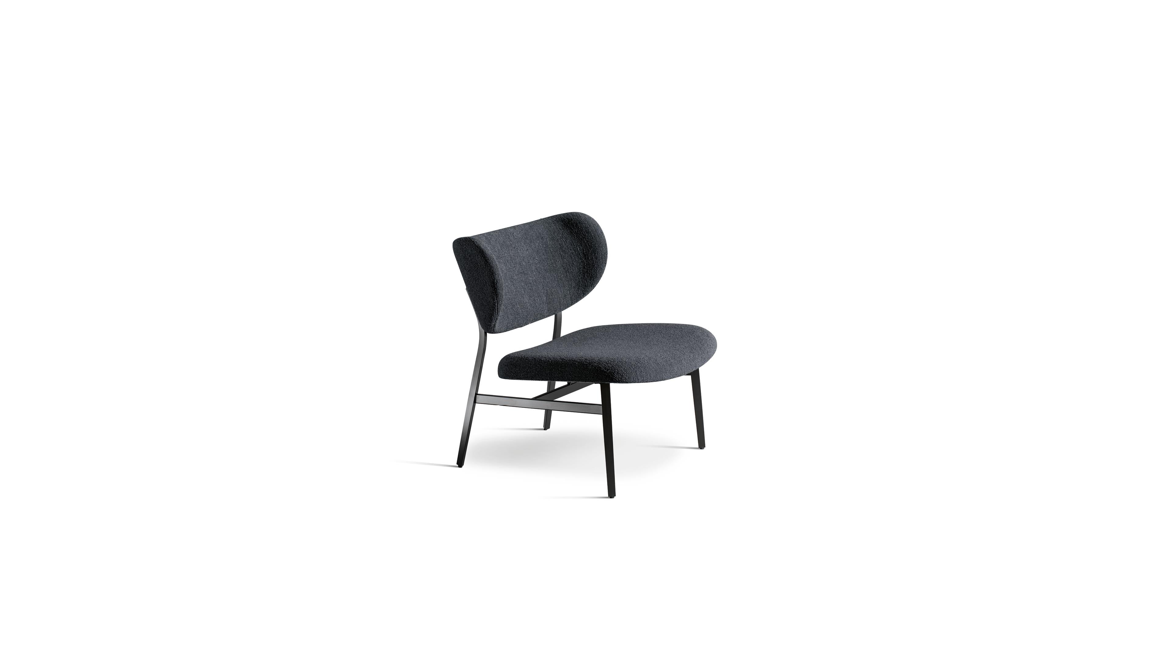 ARMCHAIRS AND POUFS