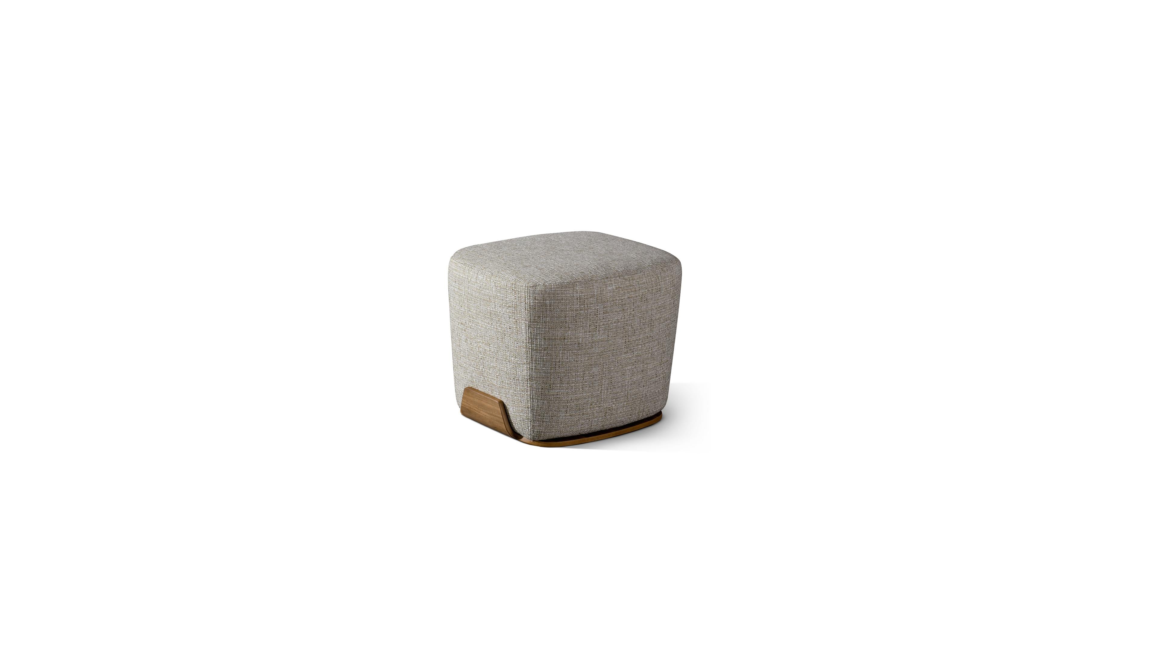 ARMCHAIRS AND POUFS