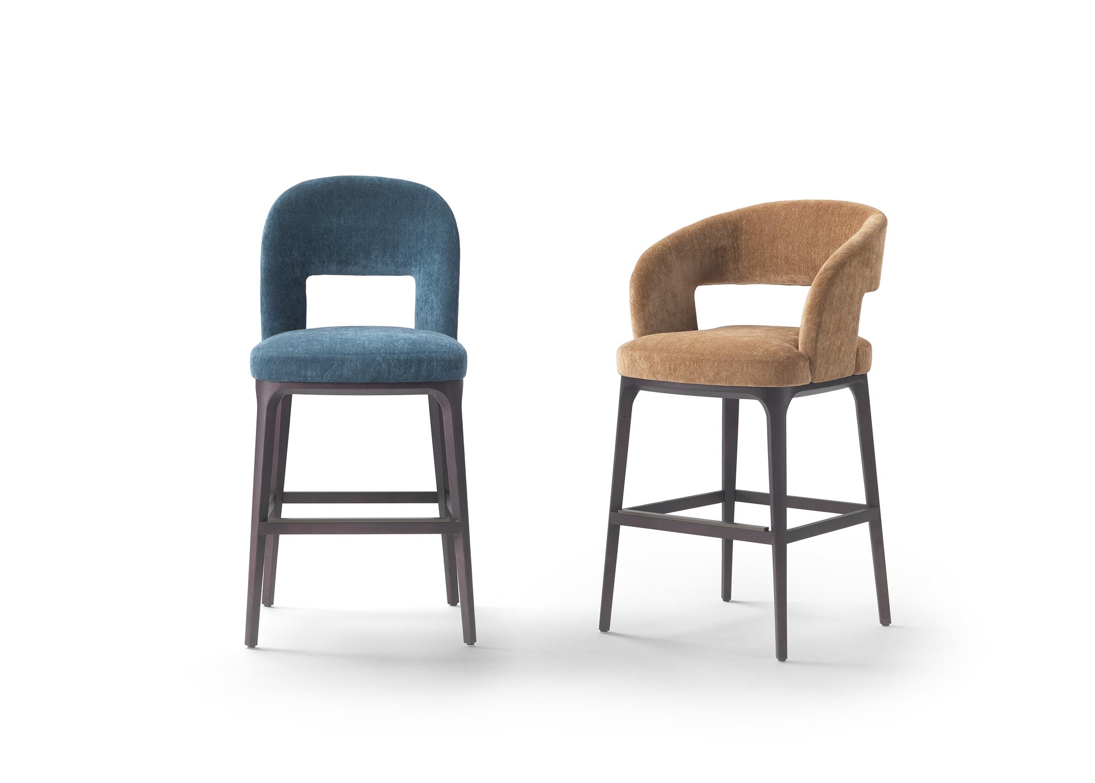 CHAIRS / STOOLS