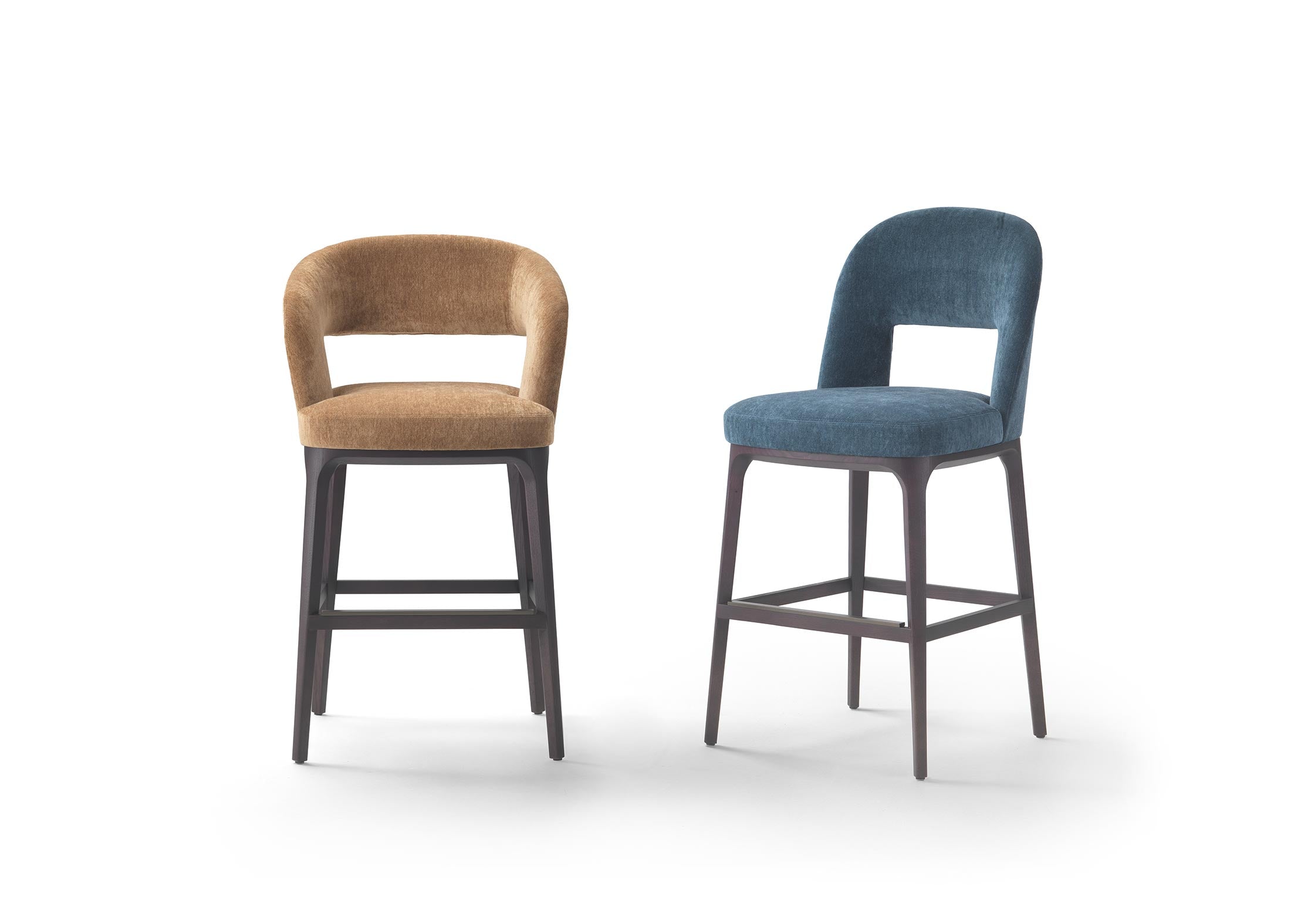 CHAIRS / STOOLS