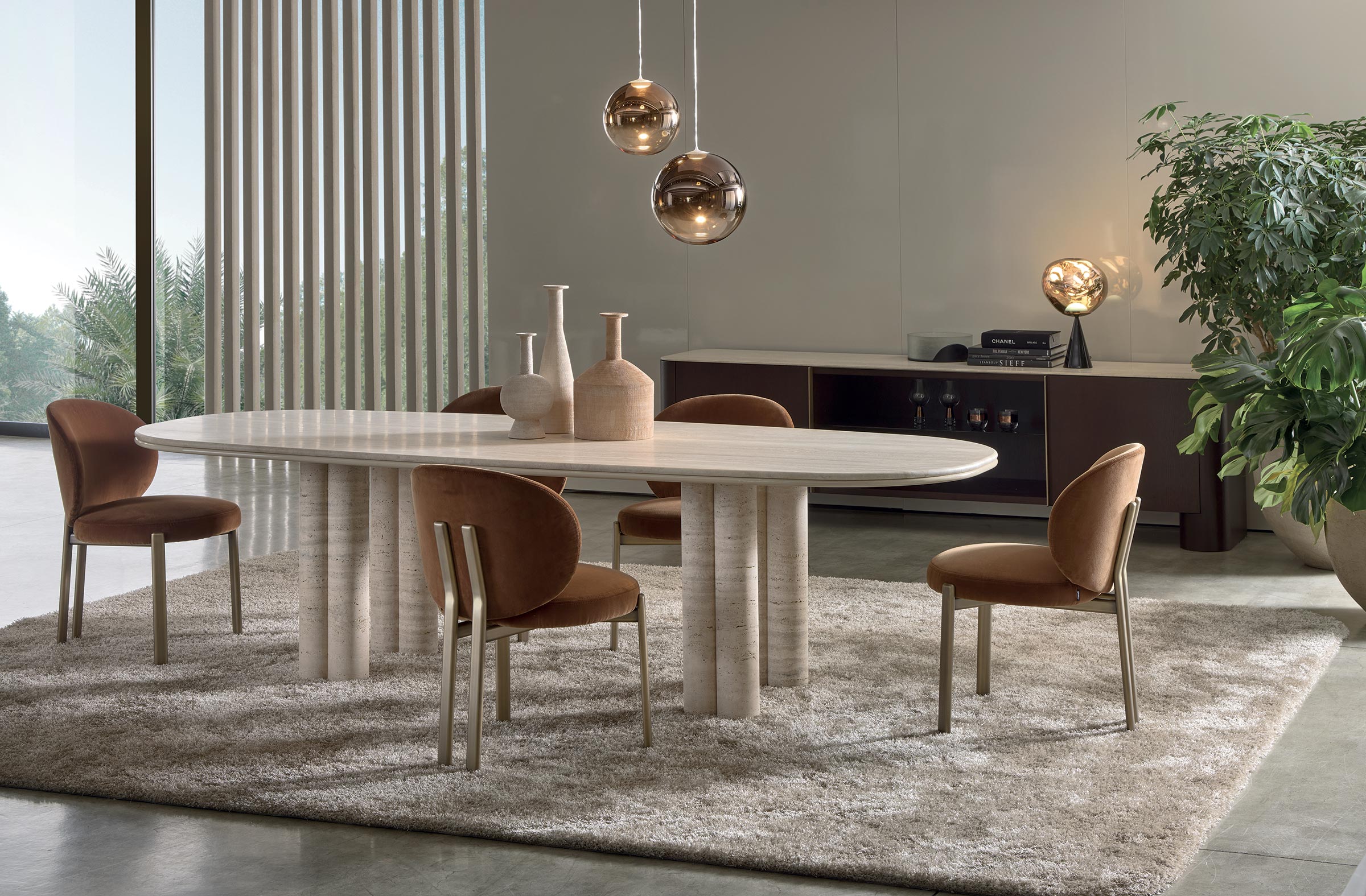 CHAIRS / STOOLS