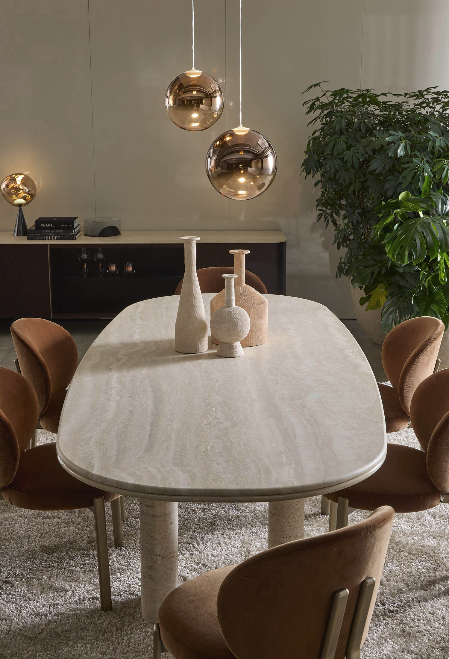 CHAIRS / STOOLS