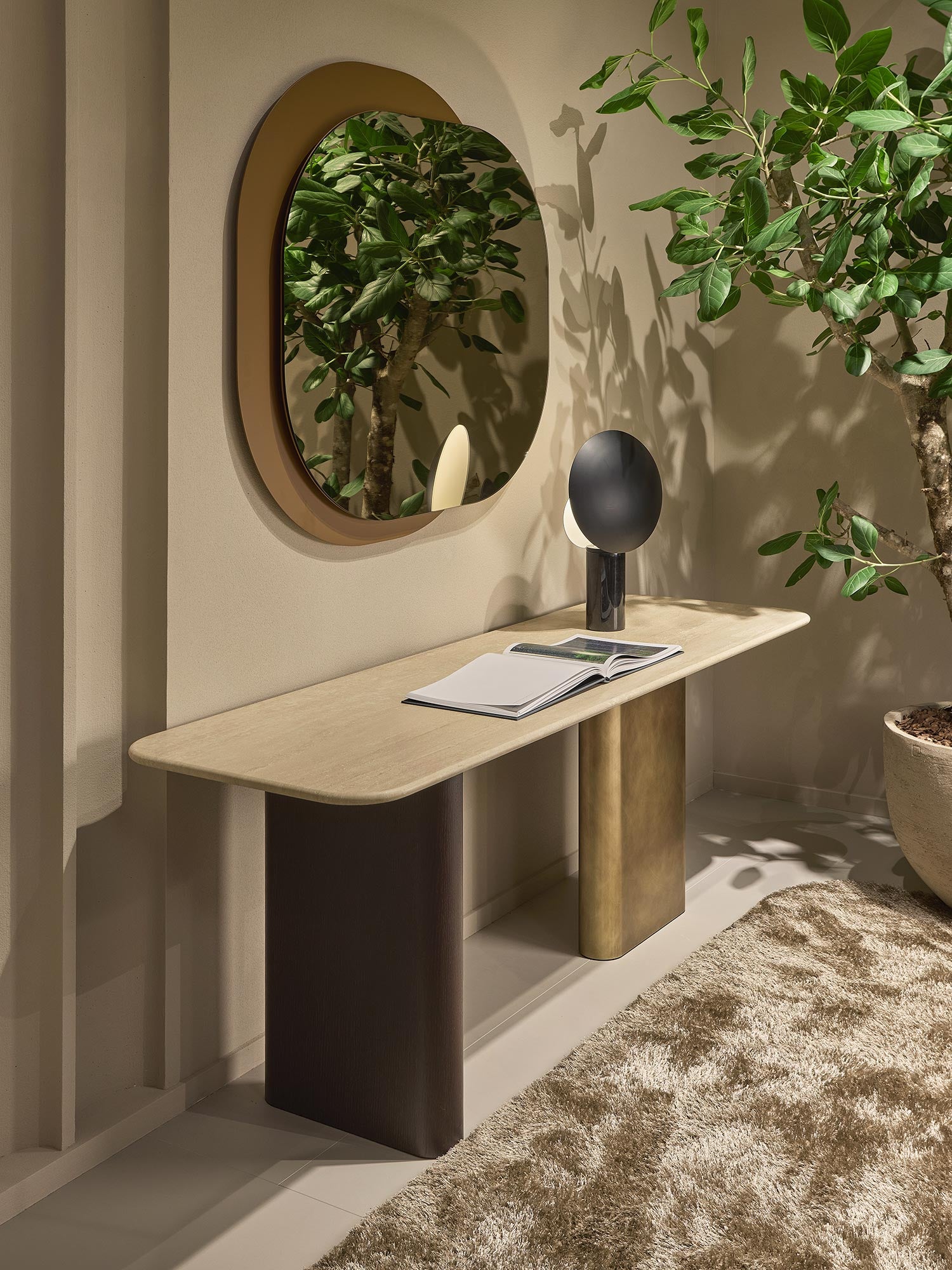 BOOKSHELVES / CONSOLES / MIRRORS