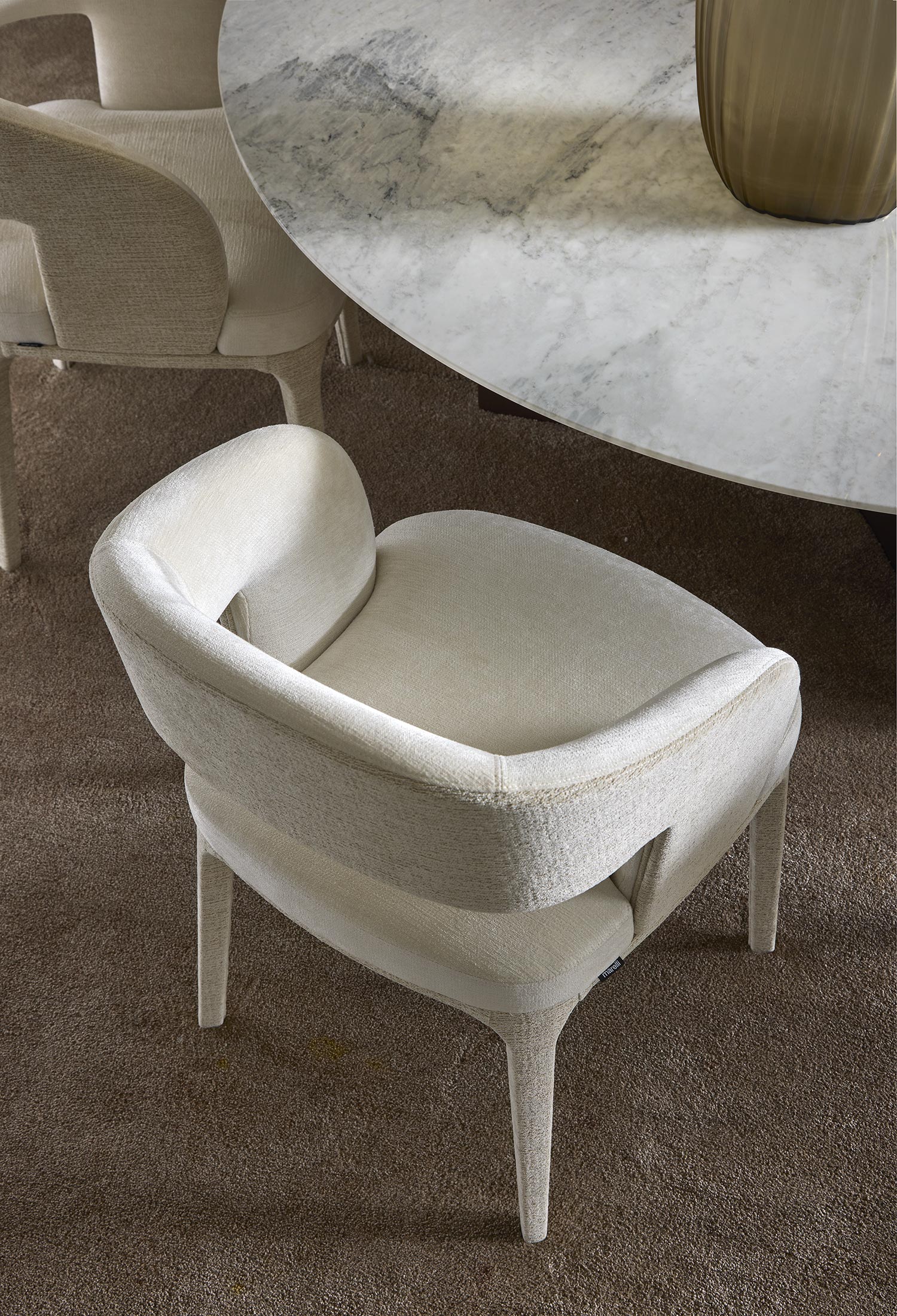 CHAIRS / STOOLS