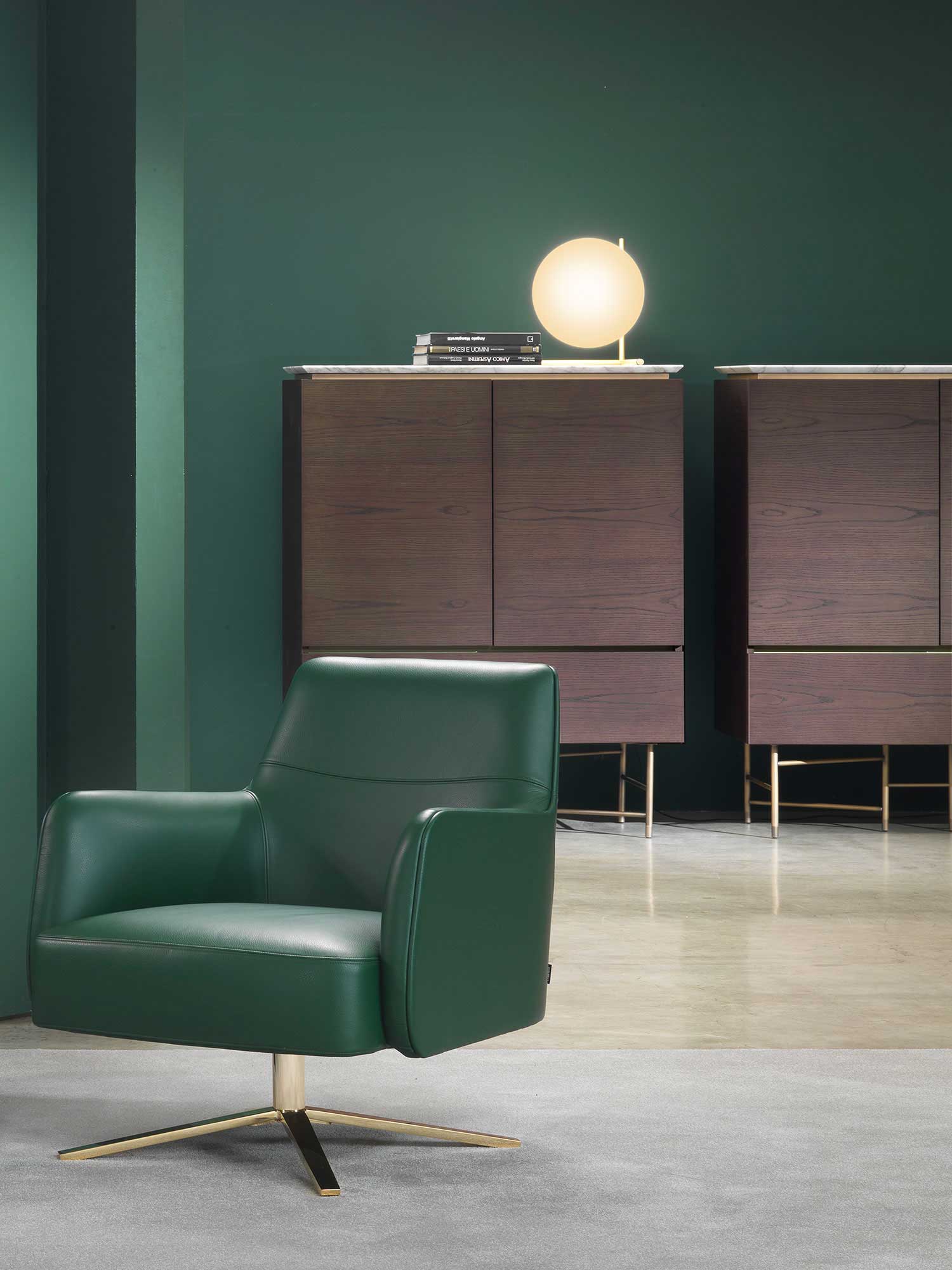 BOOKSHELVES / CONSOLES / MIRRORS