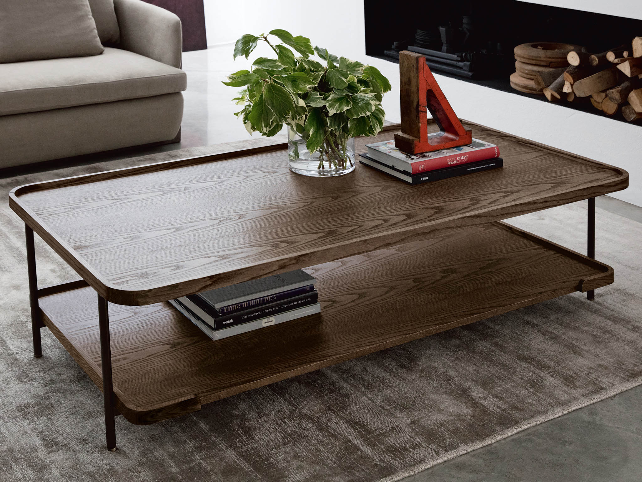 SIDE & COFFEE TABLES