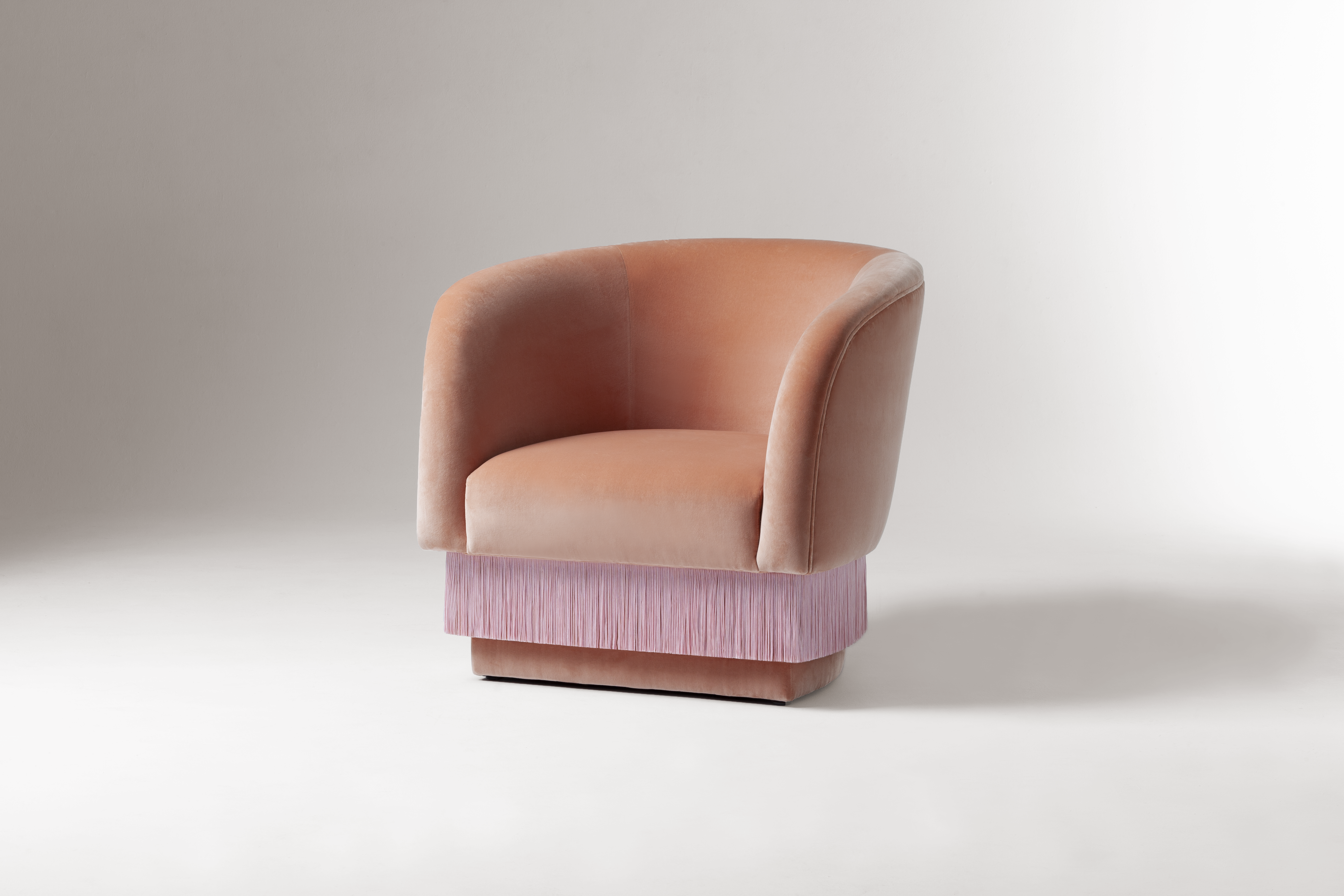 LOUNGE SEATING