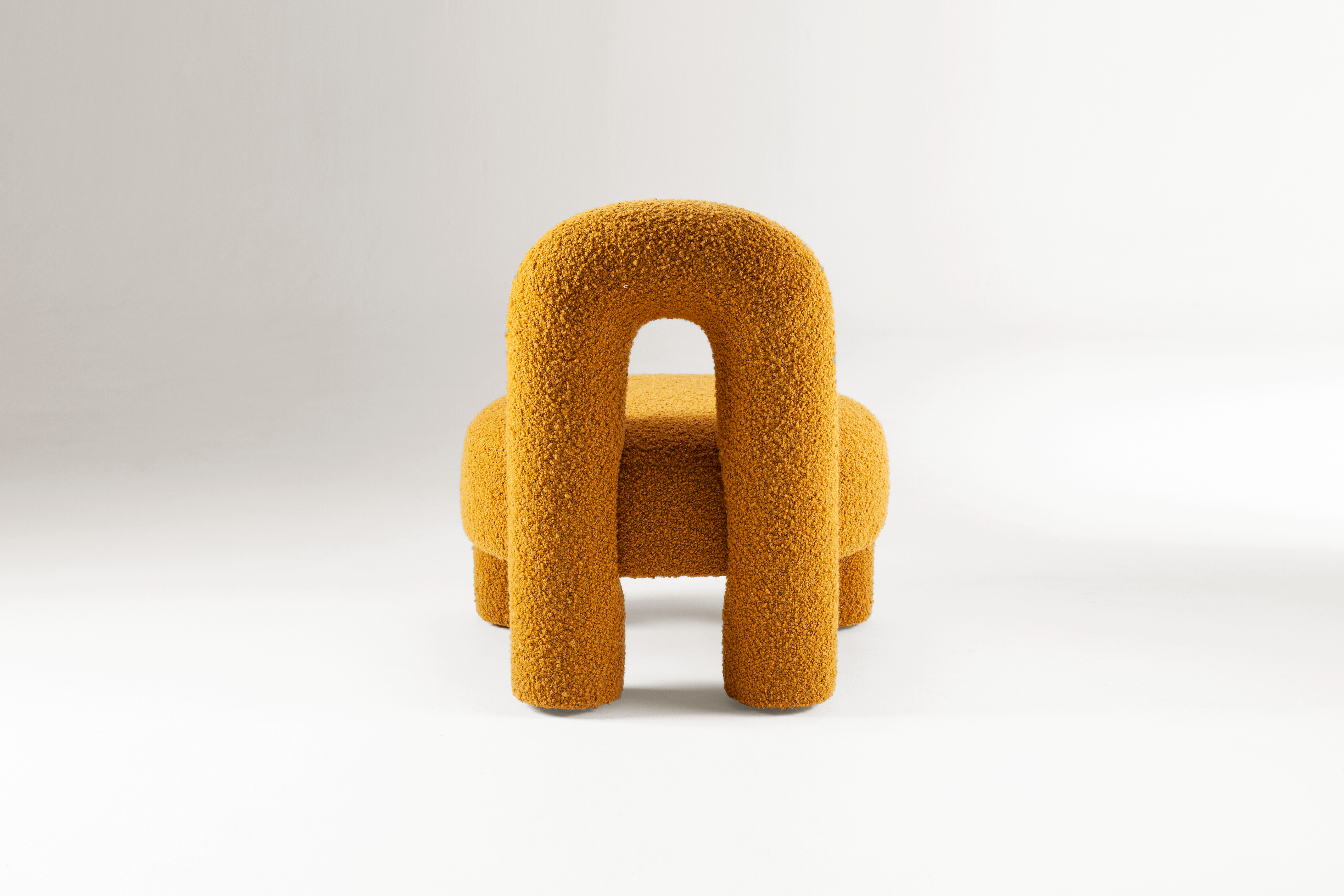 LOUNGE SEATING