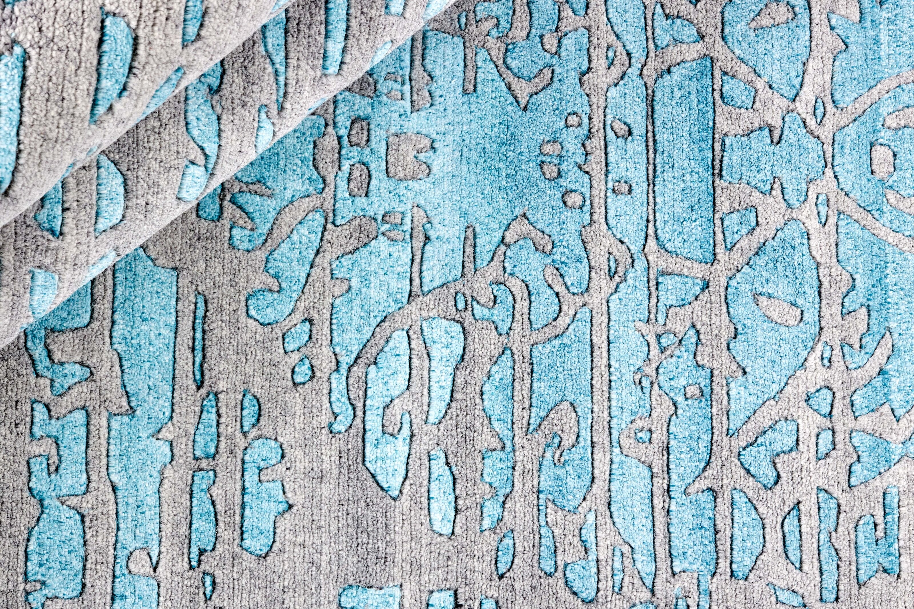 RUGS