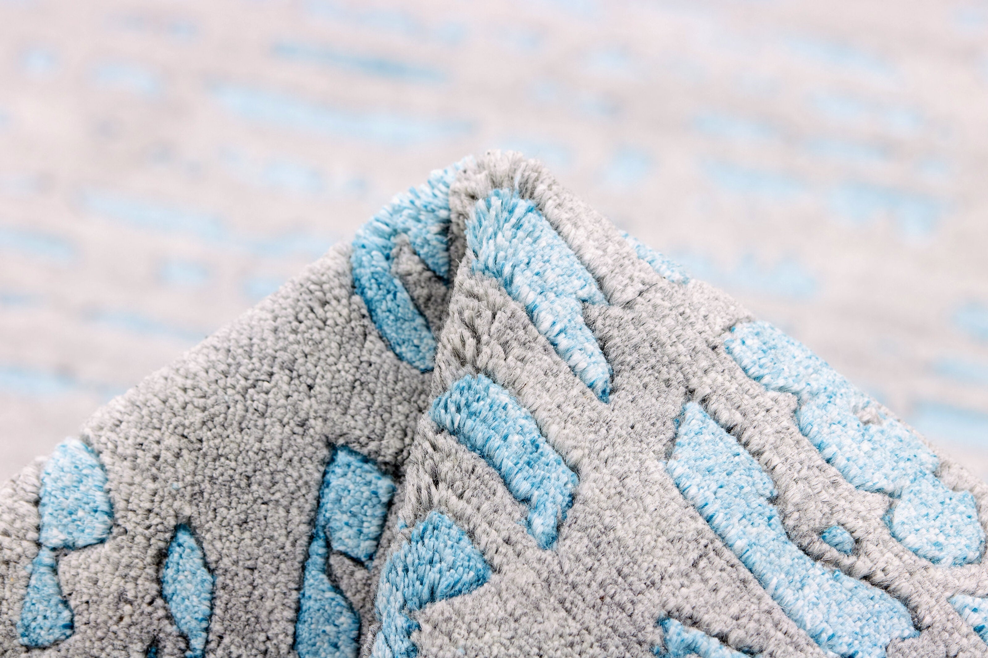 RUGS