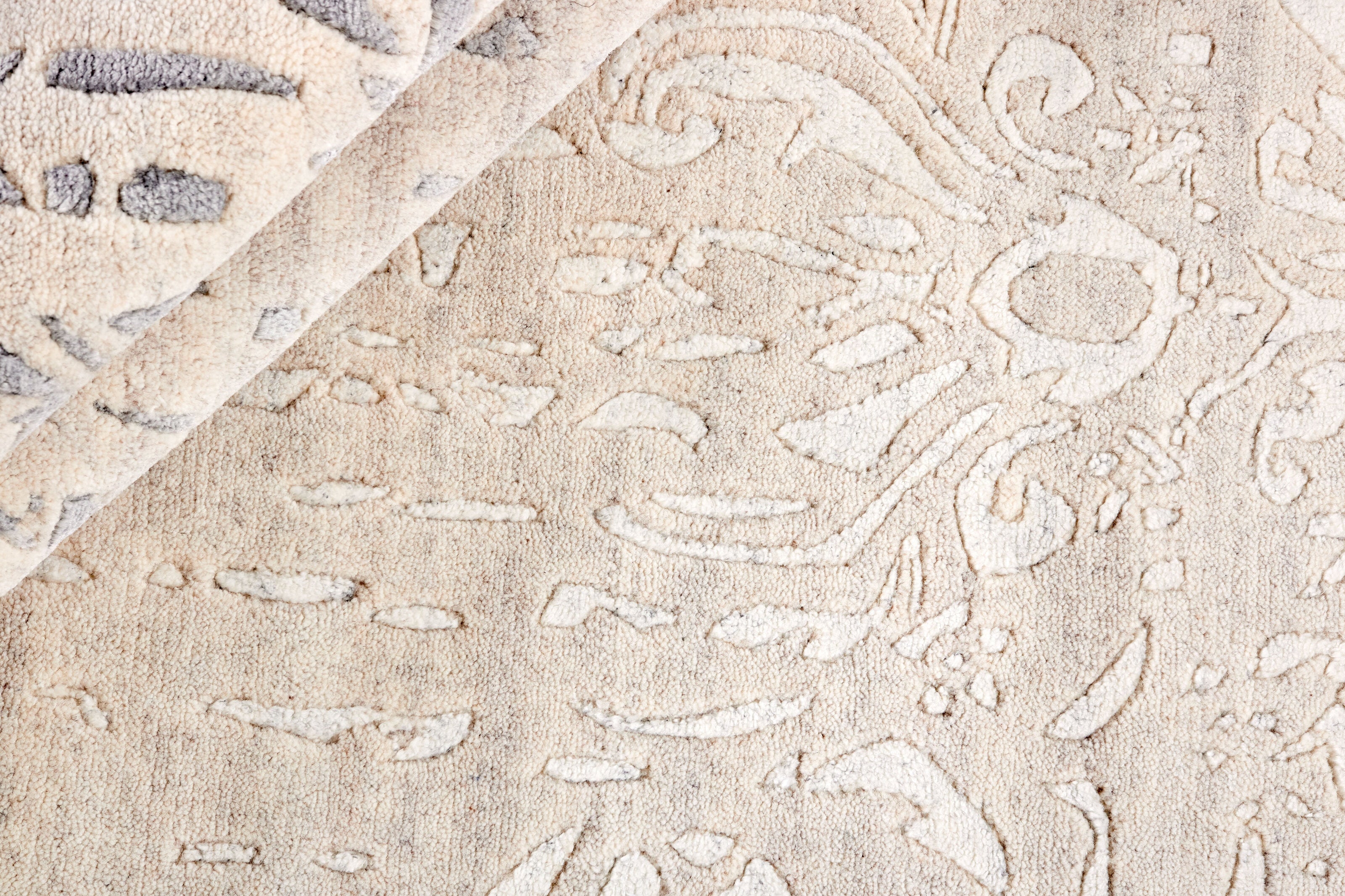 RUGS