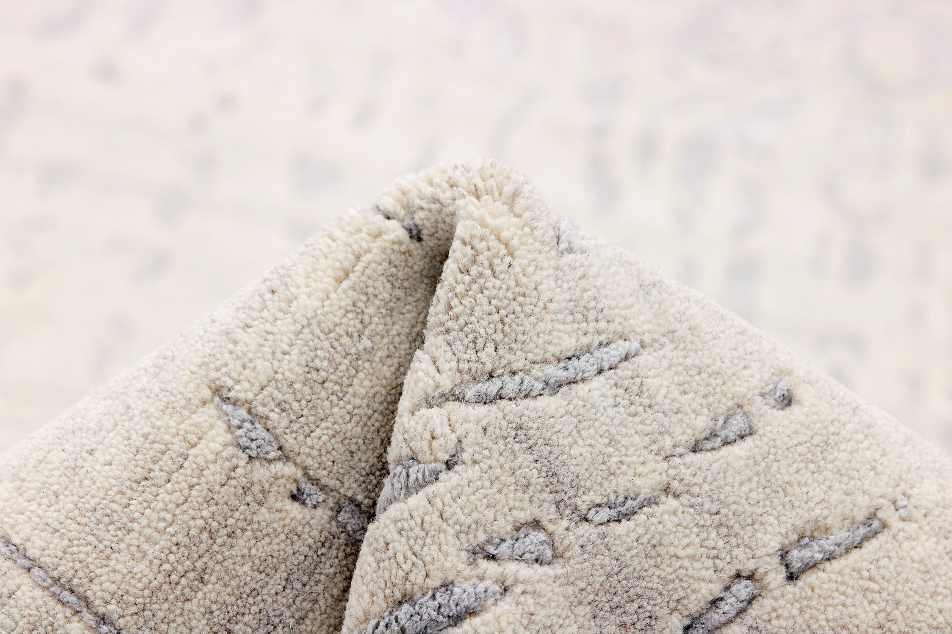 RUGS