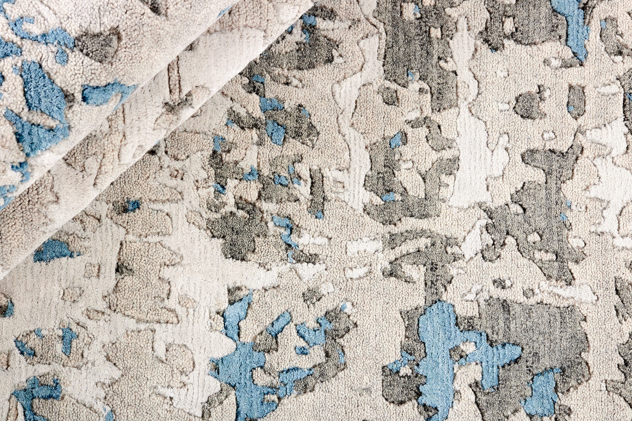 RUGS