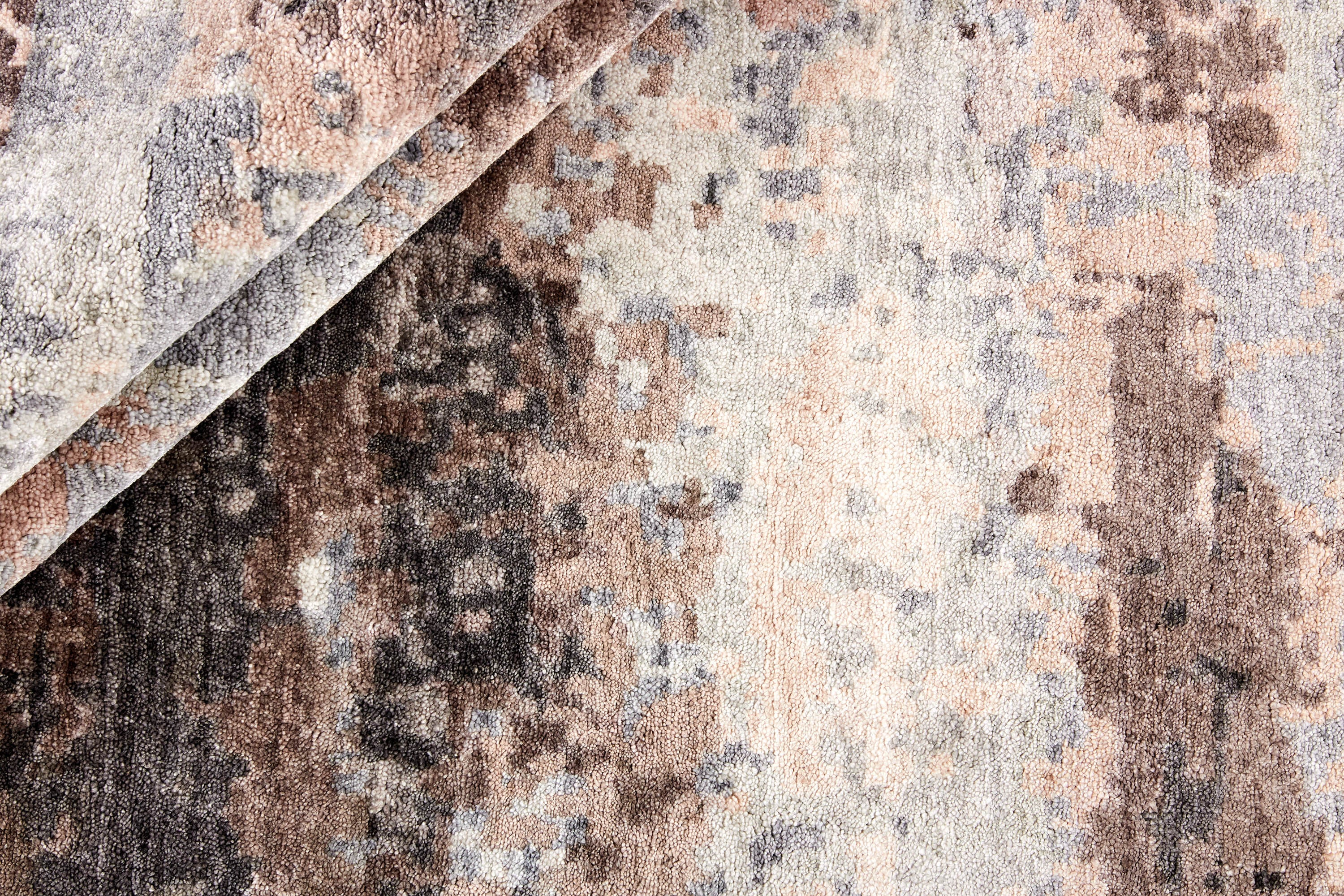 RUGS