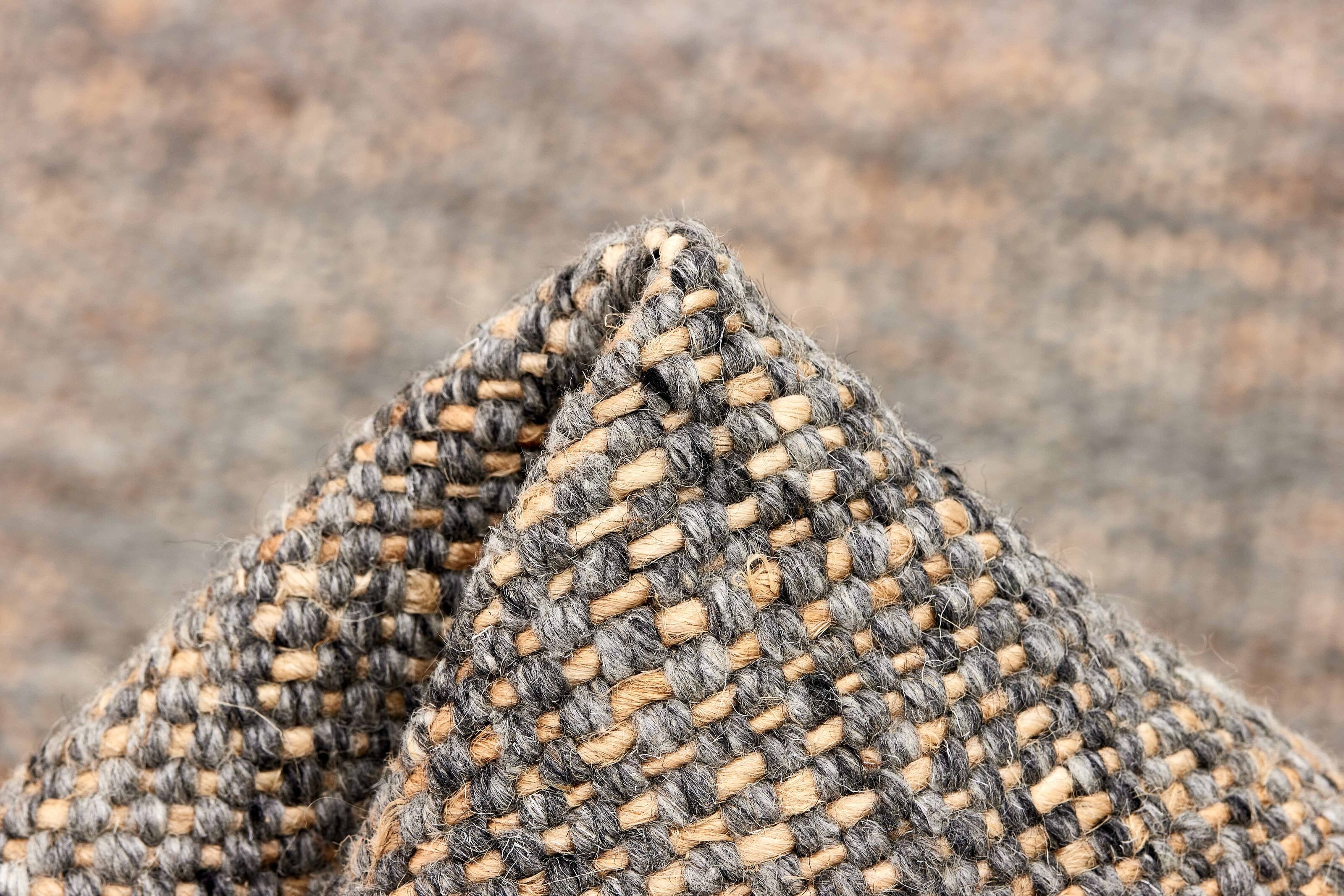 RUGS