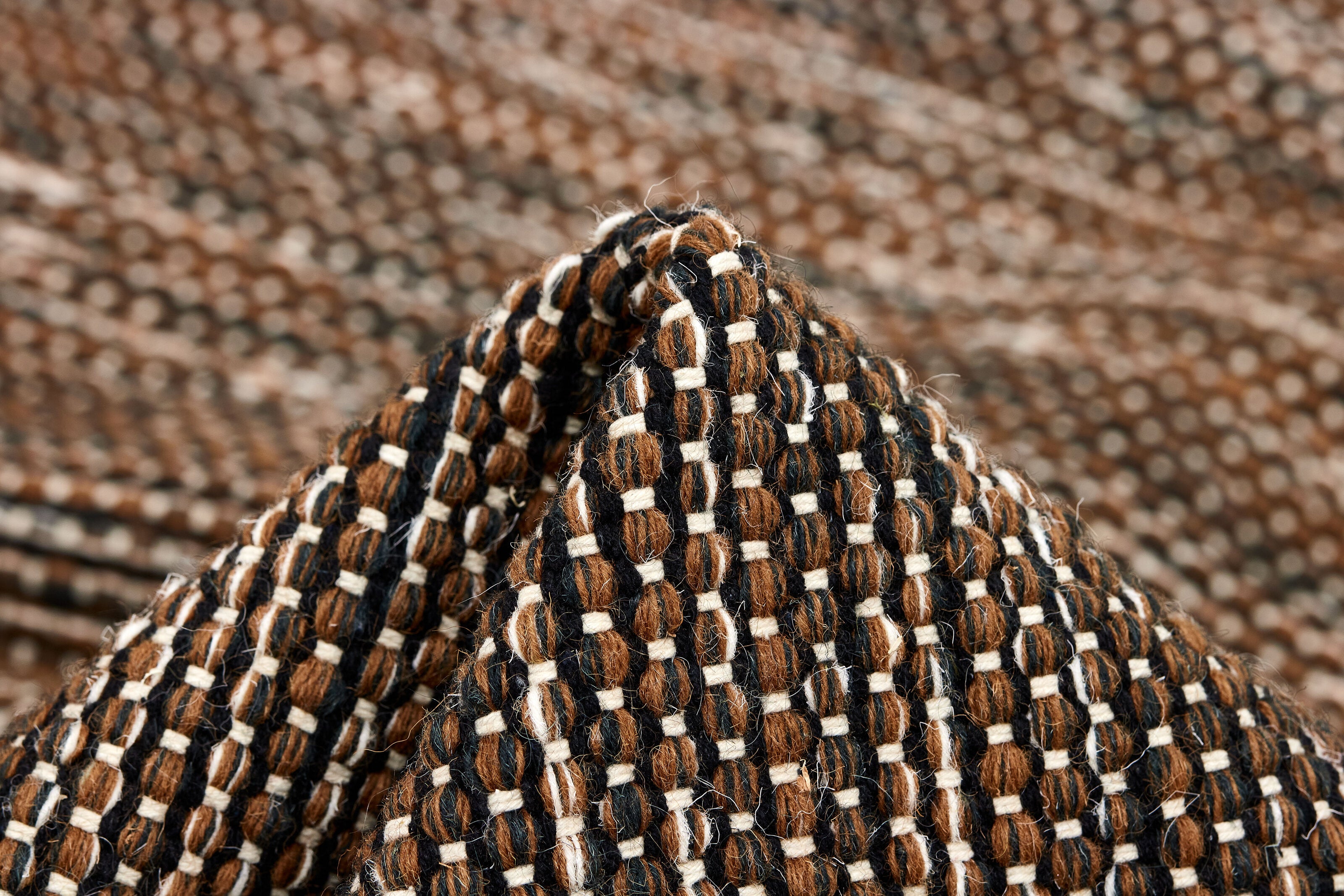 RUGS