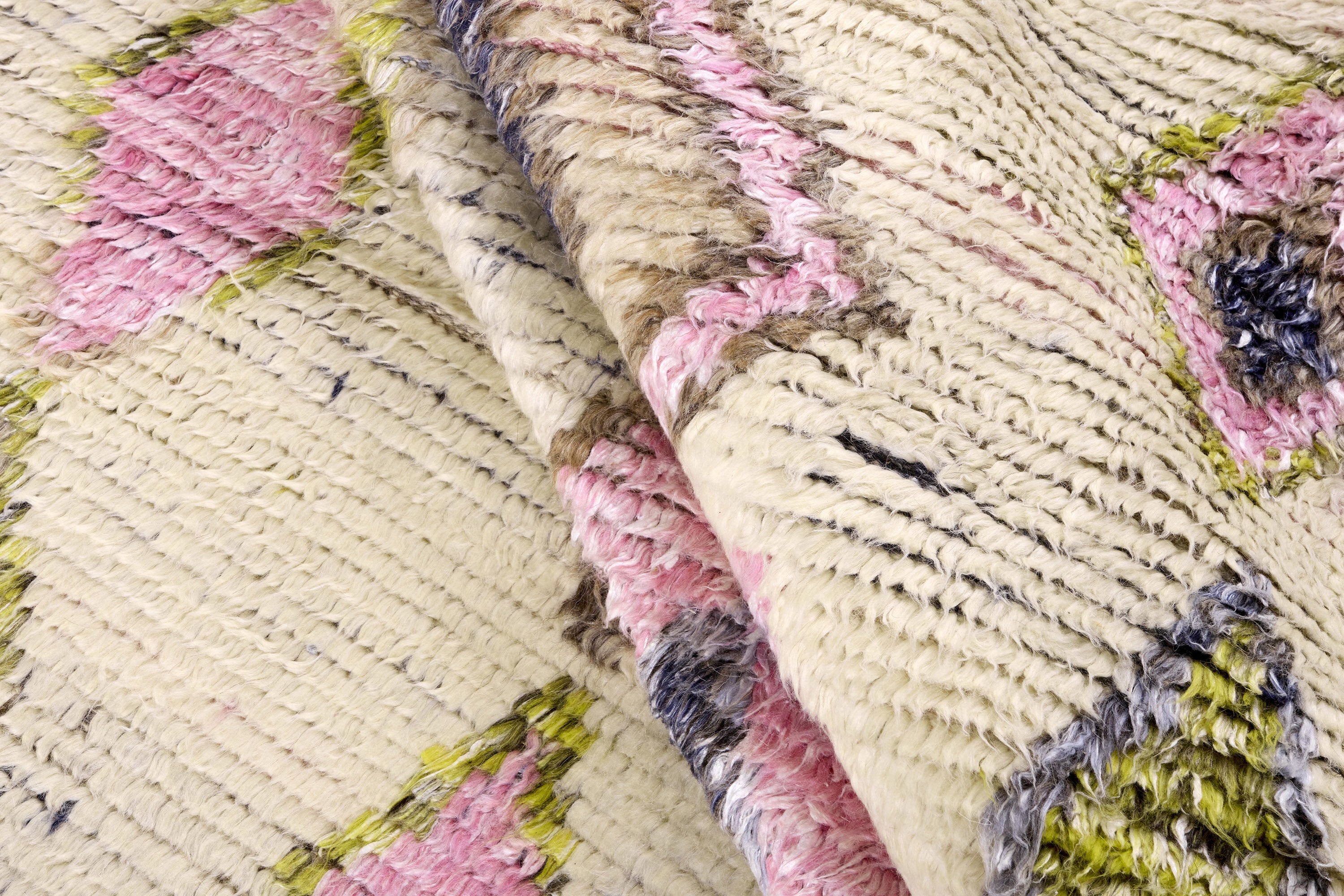 RUGS