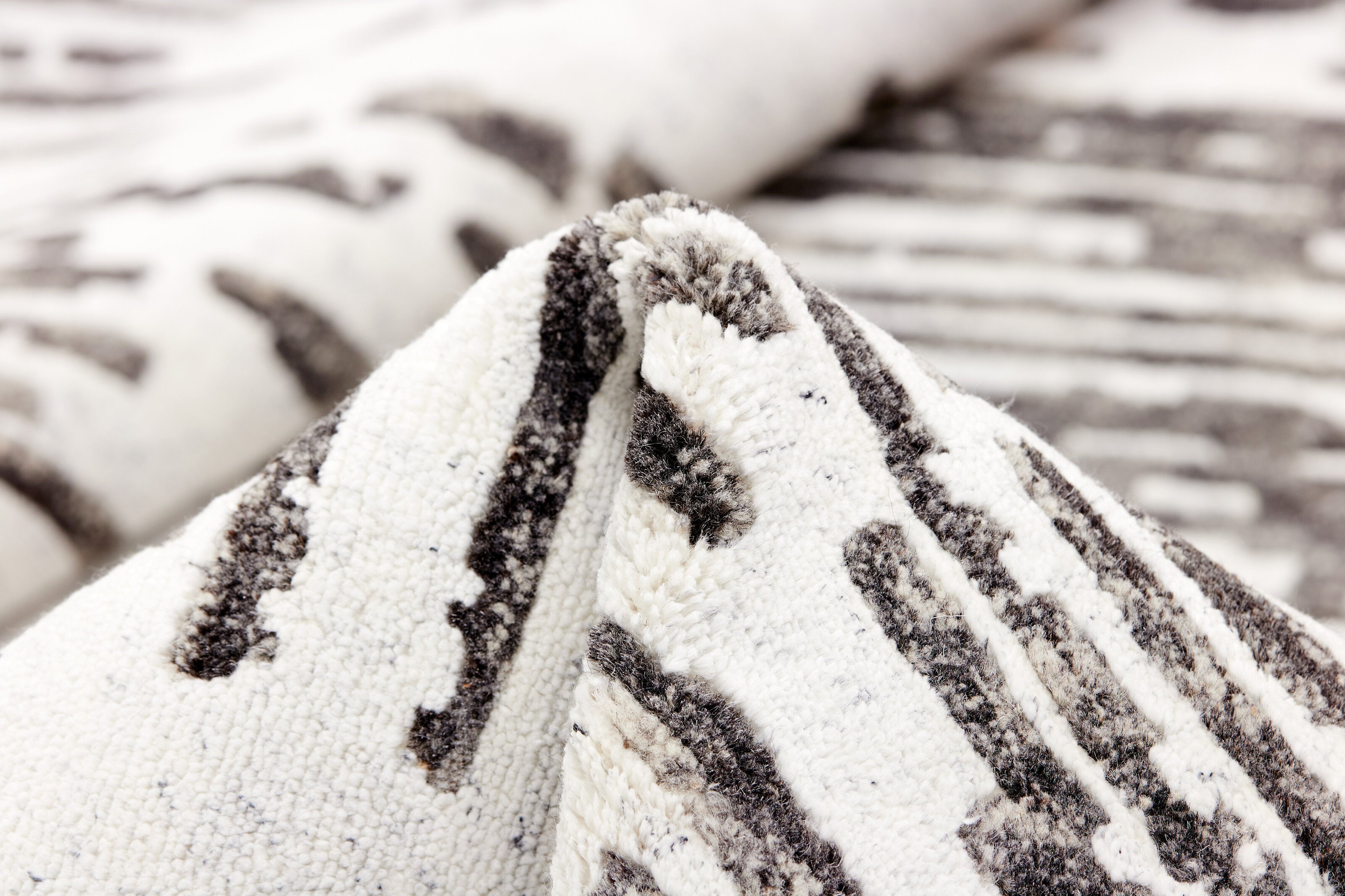 RUGS