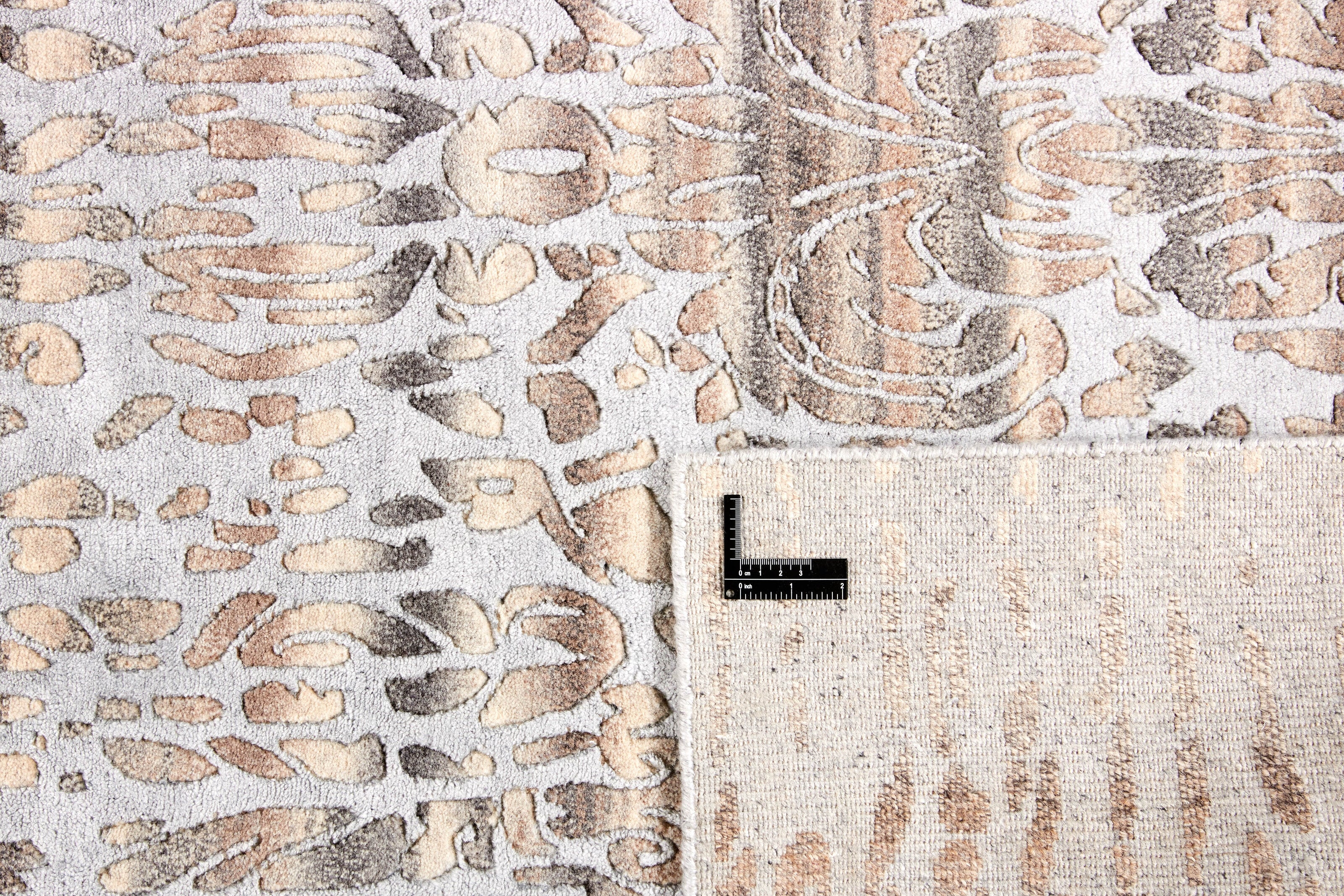 RUGS