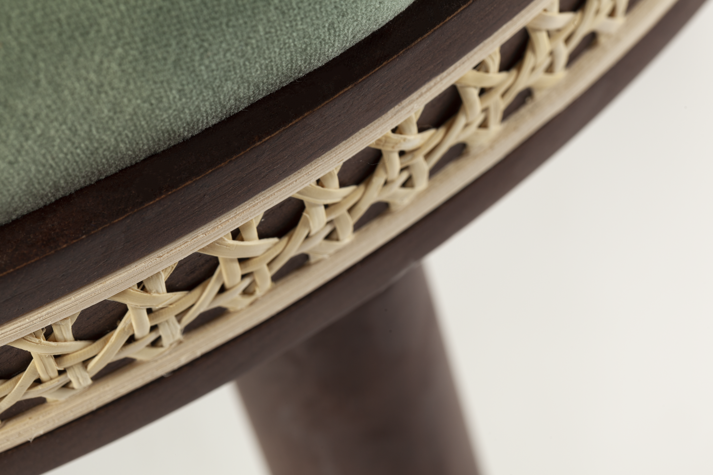 DINING SEATING