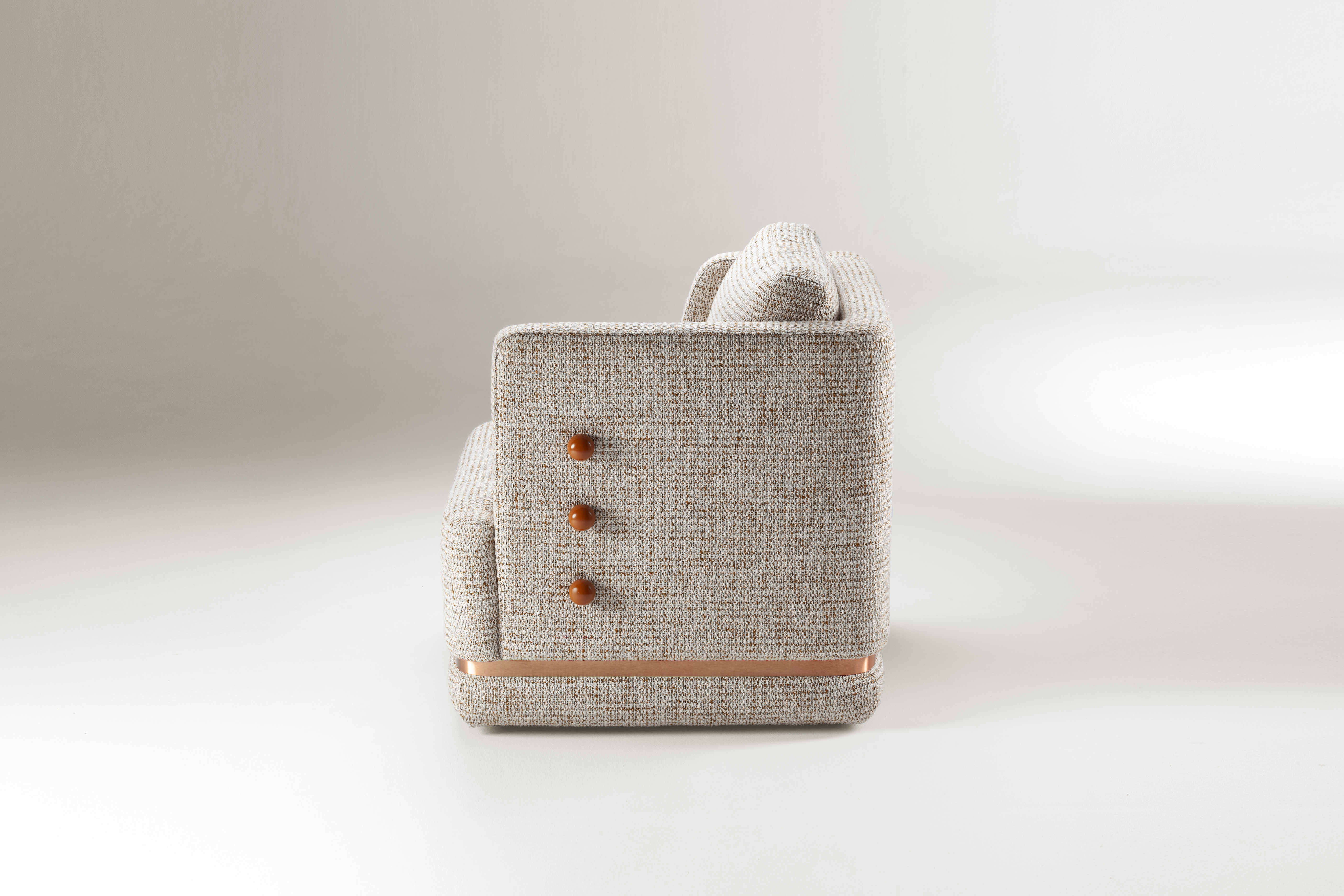LOUNGE SEATING