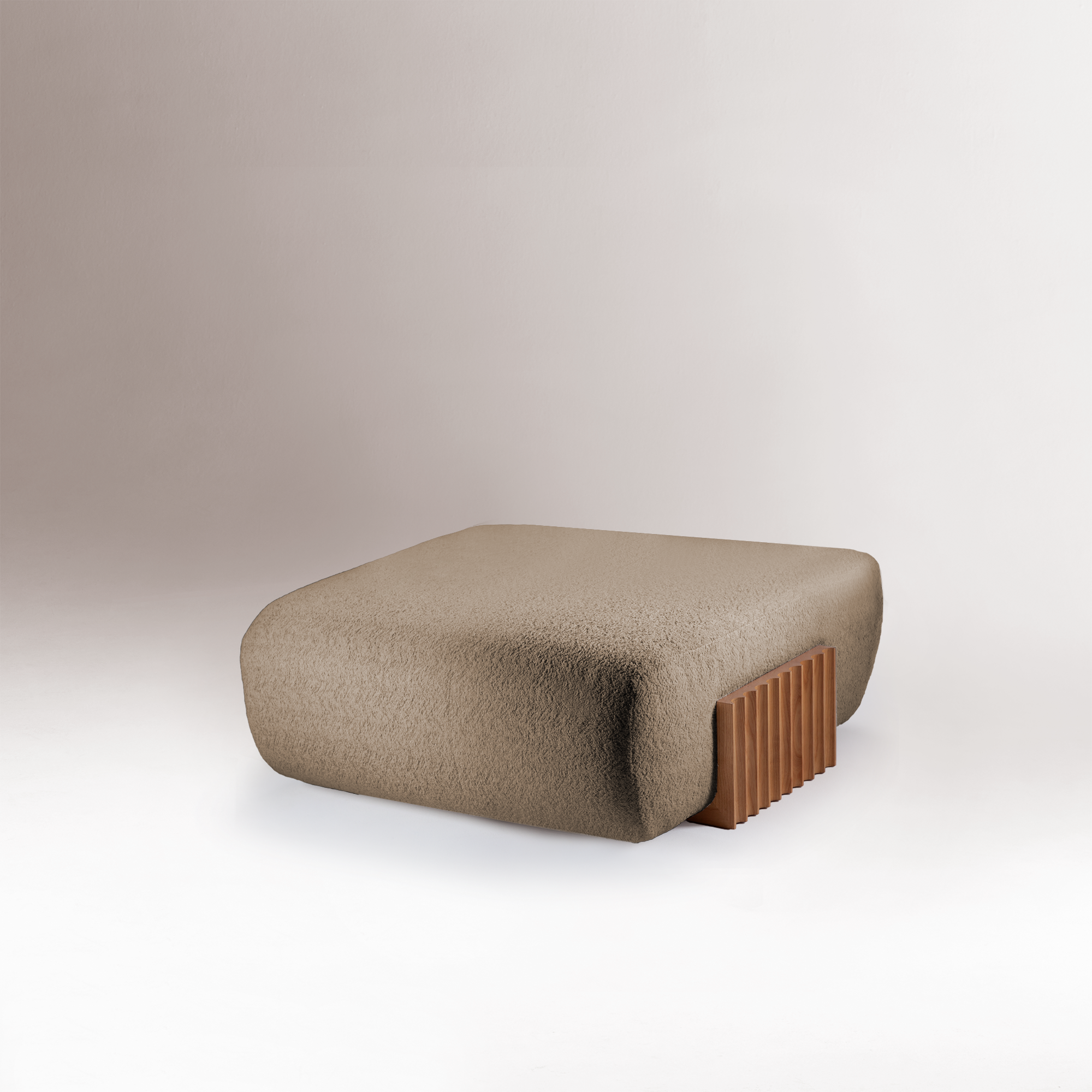 LOUNGE SEATING