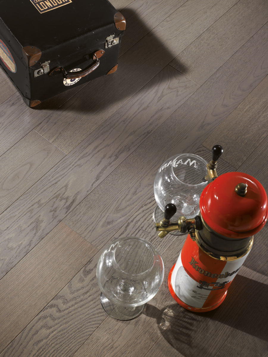 WOOD FLOORING